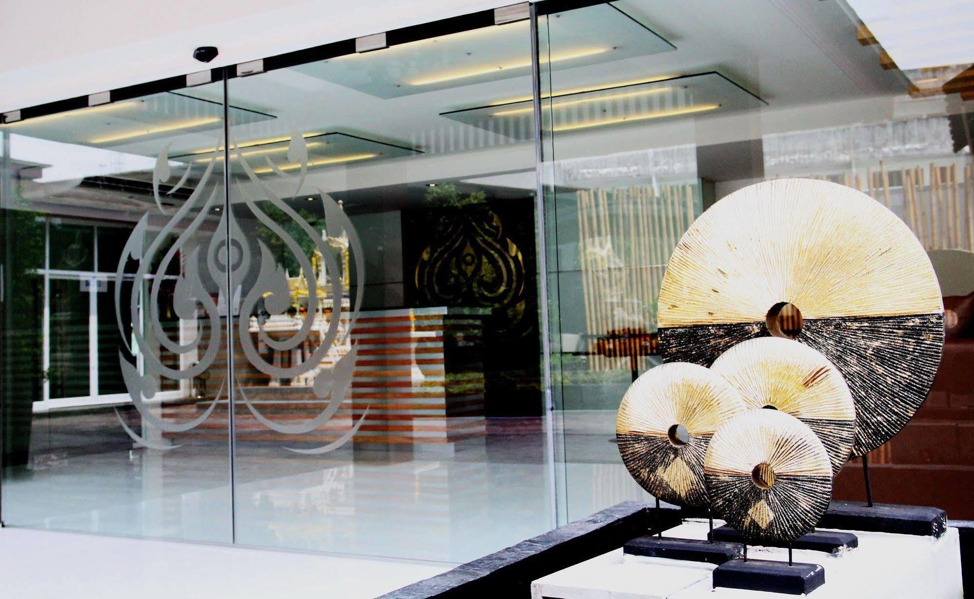 เมโทร โฮเต็ล แอนด์ สปา Hotel ทุ่งสง ภายนอก รูปภาพ