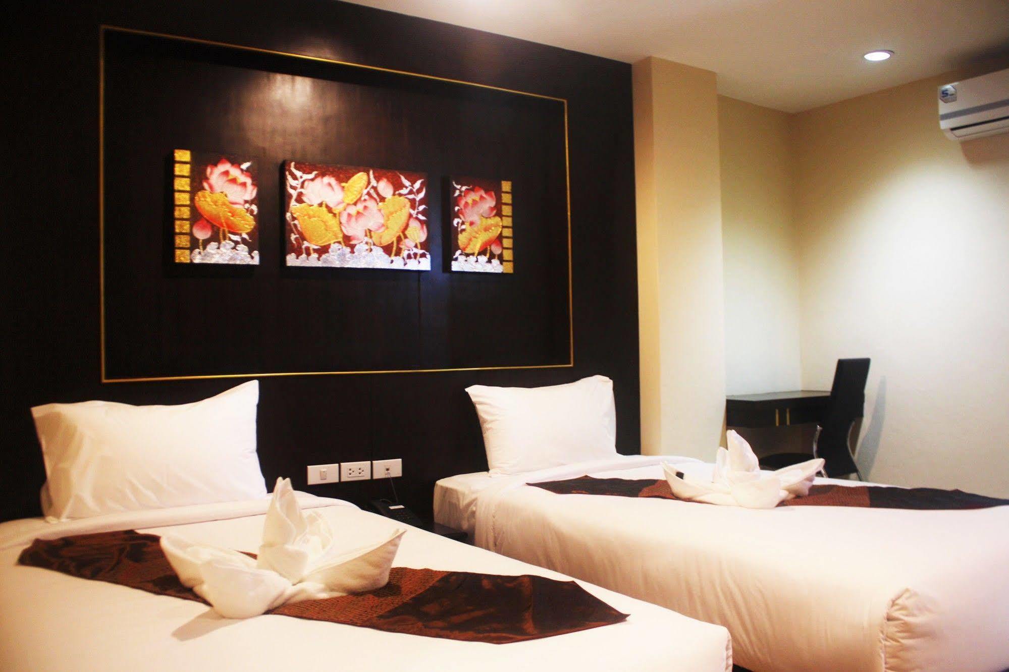 เมโทร โฮเต็ล แอนด์ สปา Hotel ทุ่งสง ภายนอก รูปภาพ
