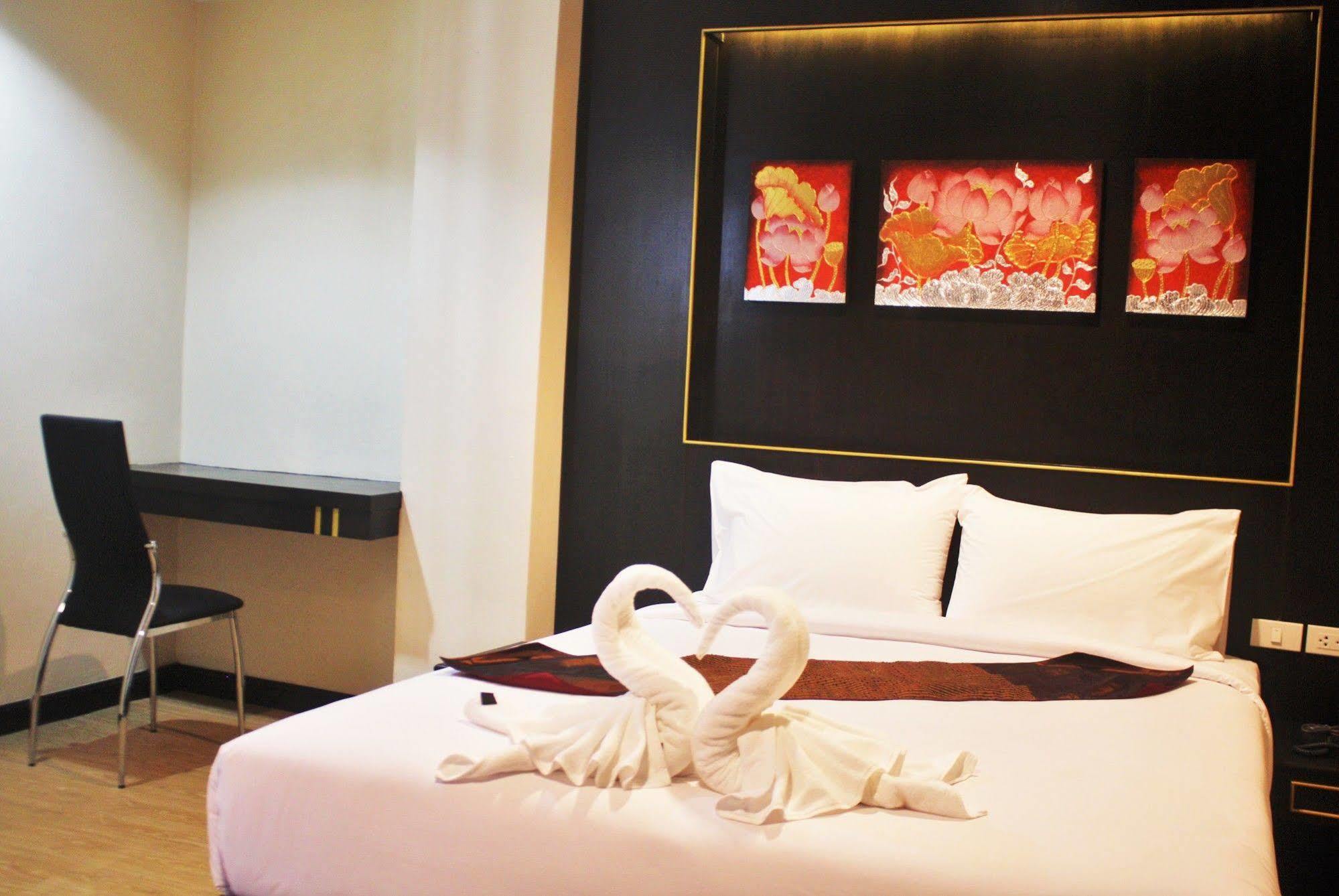 เมโทร โฮเต็ล แอนด์ สปา Hotel ทุ่งสง ภายนอก รูปภาพ