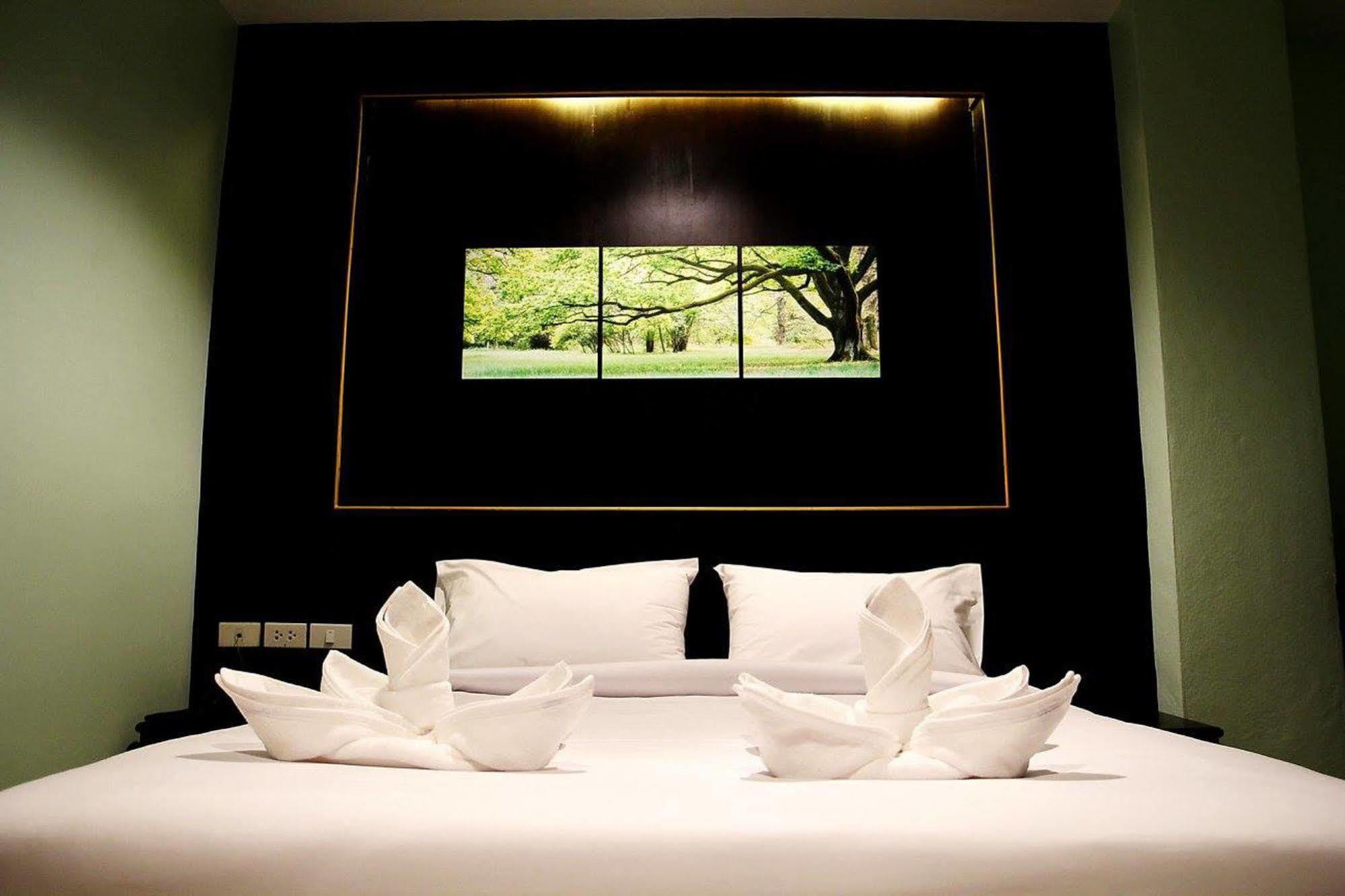 เมโทร โฮเต็ล แอนด์ สปา Hotel ทุ่งสง ภายนอก รูปภาพ